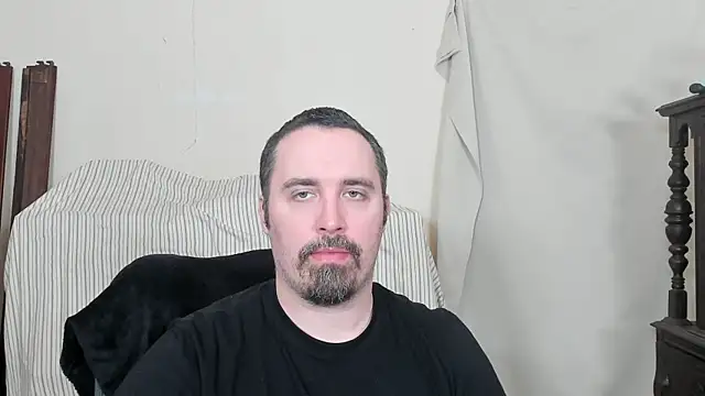 Snapshot of Metalstud chatting on February 14, 2026, 3:47 am Metalstud online show from February 14, 2026, 3:47 am