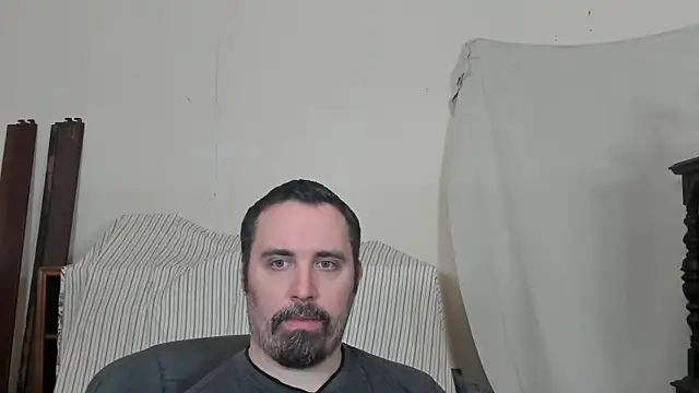 Snapshot of Metalstud chatting on February 22, 2026, 9:19 am Metalstud online show from February 22, 2026, 9:19 am