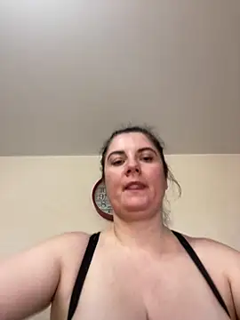 alisiaparril online show from March 18, 2025, 10:36 am