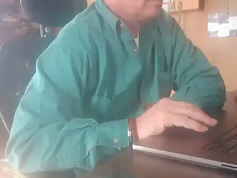 jraiven2 online show from April 25, 2026, 7:55 pm