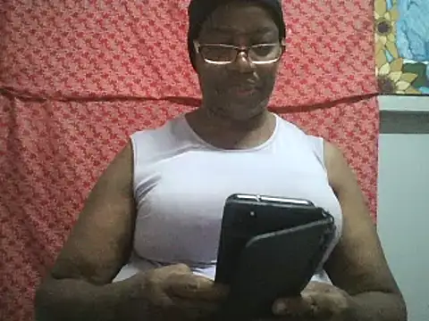 Snapshot of pink69pussy chatting on February 18, 2025, 4:37 am pink69pussy online show from February 18, 2025, 4:37 am