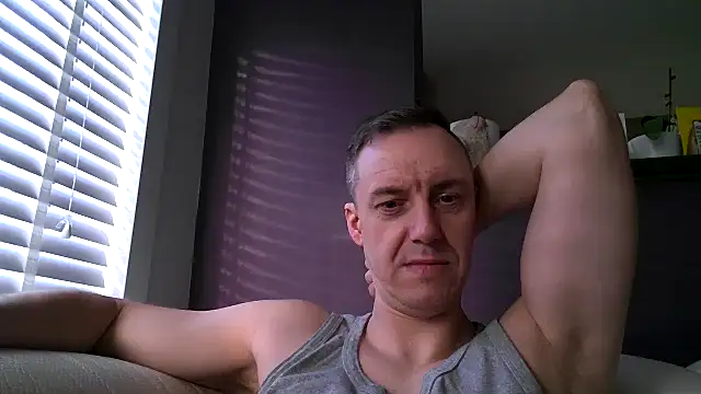 Snapshot of ploki2180 chatting on March 16, 2025, 3:50 pm ploki2180 online show from March 16, 2025, 3:50 pm