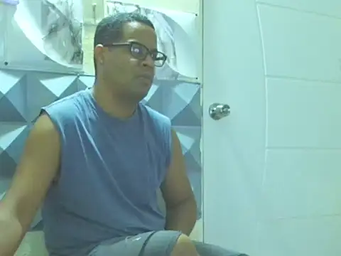 thesugar32 online show from September 9, 2025, 1:10 pm