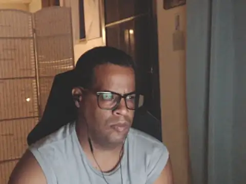 thesugar32 online show from June 9, 2026, 3:18 am