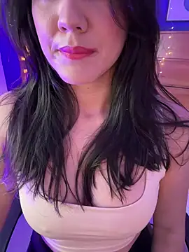 Snapshot of mahia_queen chatting on April 26, 2026, 10:57 am mahia queen online show from April 26, 2026, 10:57 am