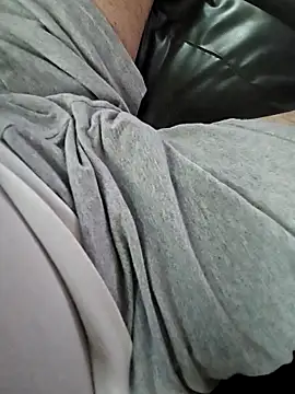 Snapshot of m6sp1 chatting on March 4, 2026, 12:44 pm m6sp1 online show from March 4, 2026, 12:44 pm