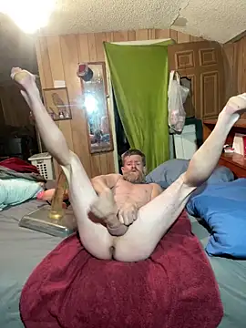 Ezye84 online show from February 1, 2026, 4:11 am