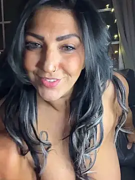 Snapshot of LittleMissEeve chatting on March 14, 2026, 10:42 am LittleMissEeve online show from March 14, 2026, 10:42 am