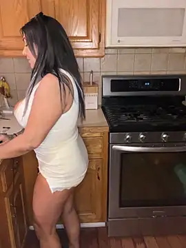 Snapshot of LittleMissEeve chatting on March 22, 2026, 1:20 am LittleMissEeve online show from March 22, 2026, 1:20 am