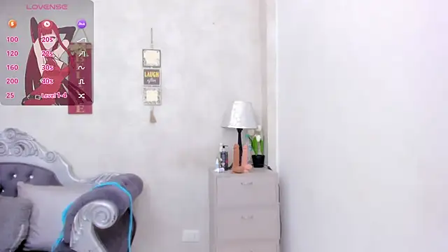 katherin cruz  online show from December 3, 2025, 2:59 pm