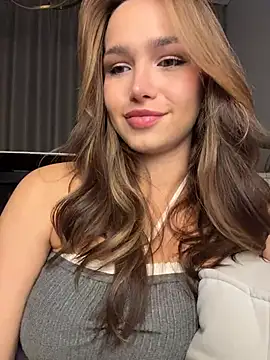 stefannichka online show from April 14, 2026, 8:04 pm