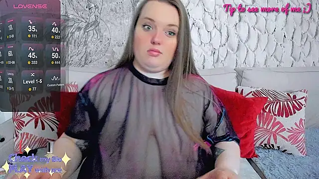 Snapshot of _MarryGirl_ chatting on February 9, 2025, 7:30 pm  MarryGirl  online show from February 9, 2025, 7:30 pm