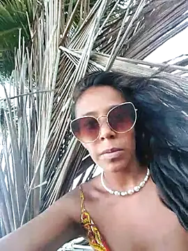 Luna-Natural online show from October 7, 2025, 8:50 pm