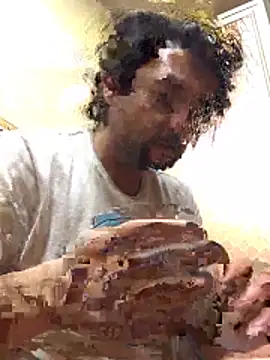 Snapshot of Pancho2213 chatting on February 10, 2026, 12:04 am Pancho2213 online show from February 10, 2026, 12:04 am