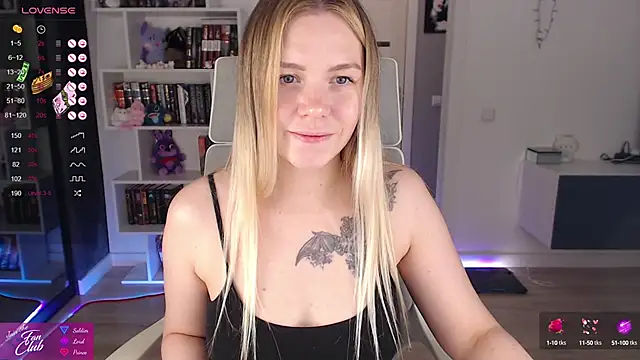 Emma Bryan online show from October 3, 2025, 8:06 pm