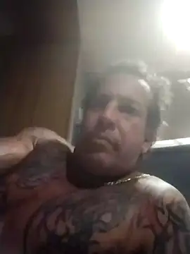 trucker1979 online show from September 28, 2025, 9:58 am