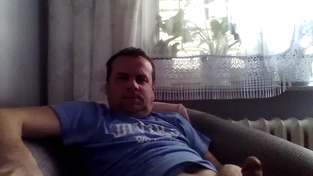 grzes19763 online show from April 13, 2026, 2:44 pm