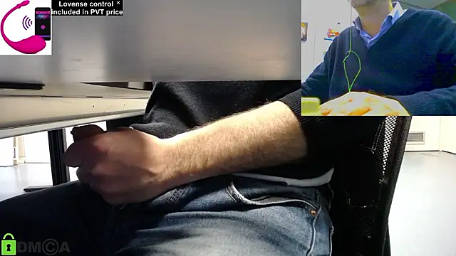 Snapshot of pliko chatting on February 4, 2026, 9:37 am pliko online show from February 4, 2026, 9:37 am