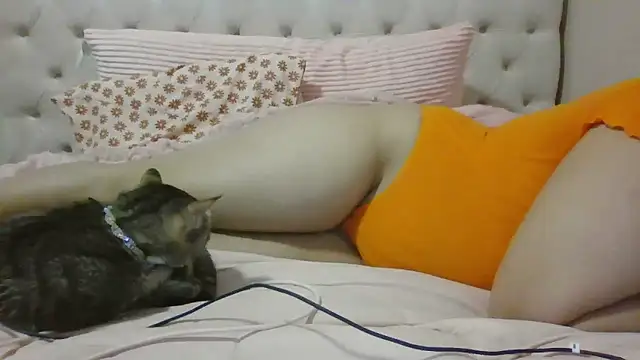 Snapshot of beautylovess chatting on January 6, 2026, 6:17 am beautylovess online show from January 6, 2026, 6:17 am