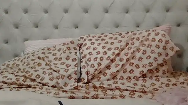 Snapshot of beautylovess chatting on January 12, 2026, 11:10 pm beautylovess online show from January 12, 2026, 11:10 pm