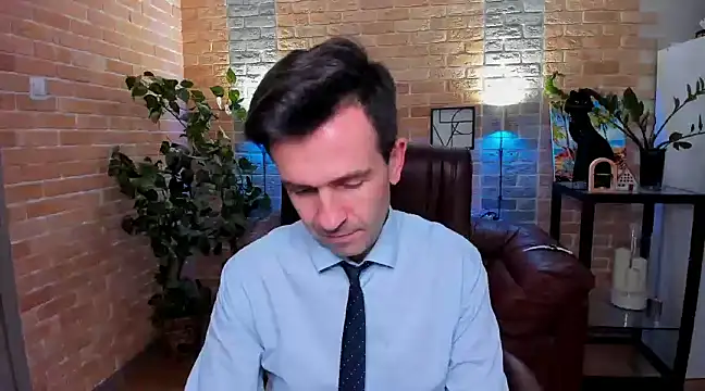 SteveTiger online show from March 9, 2025, 2:10 pm