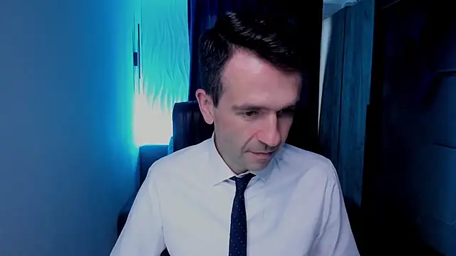 SteveTiger online show from October 20, 2025, 1:22 pm