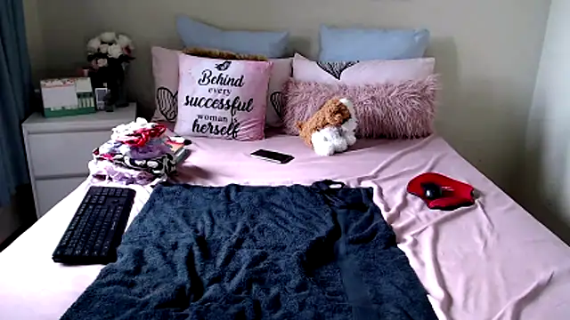 FitSelina66 online show from April 1, 2026, 1:01 pm