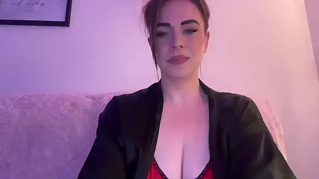 Snapshot of EmilyBlue chatting on April 16, 2026, 6:30 pm EmilyBlue online show from April 16, 2026, 6:30 pm