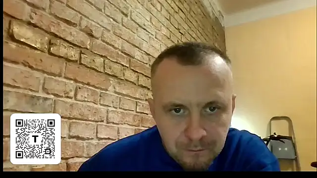 Snapshot of MrWhitePL chatting on November 9, 2025, 5:11 pm MrWhitePL online show from November 9, 2025, 5:11 pm