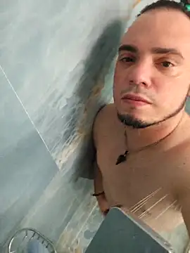 latinoflpr online show from January 12, 2026, 1:55 am