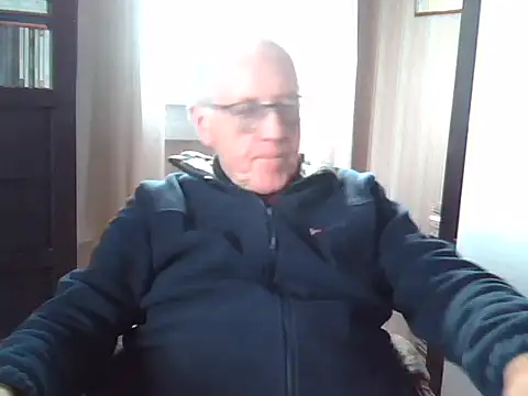 Snapshot of johnjohn622662 chatting on April 3, 2026, 2:04 pm johnjohn622662 online show from April 3, 2026, 2:04 pm