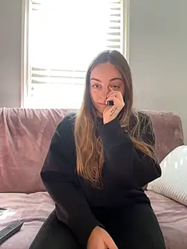 jaseyrae online show from March 28, 2026, 3:55 pm