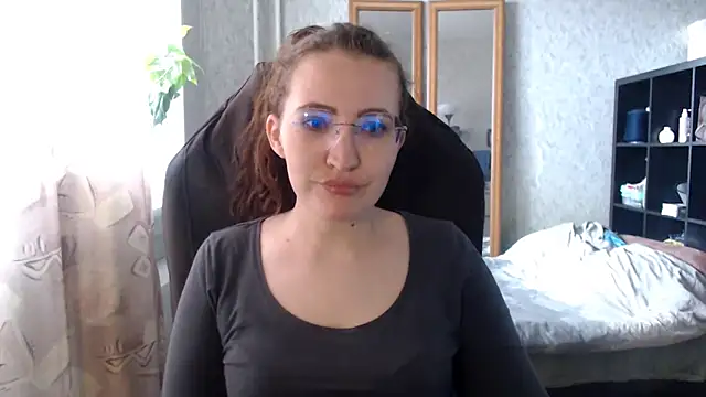 AnKey Rayah online show from April 13, 2026, 6:52 am