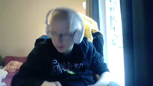 Snapshot of David250692 chatting on November 20, 2025, 12:38 pm David250692 online show from November 20, 2025, 12:38 pm