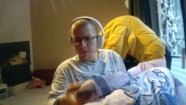 Snapshot of David250692 chatting on November 25, 2025, 9:20 am David250692 online show from November 25, 2025, 9:20 am