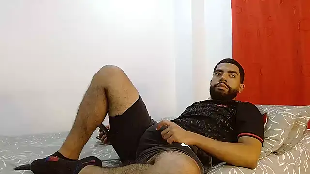 Snapshot of Aroon_Stonne chatting on December 13, 2024, 12:09 am Aroon Stonne online show from December 13, 2024, 12:09 am