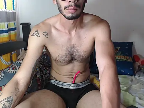 alisterxxx online show from November 7, 2025, 6:19 pm