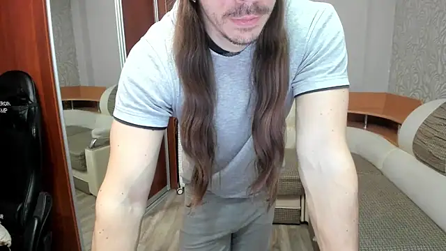 Marrymepls online show from February 3, 2026, 6:46 pm