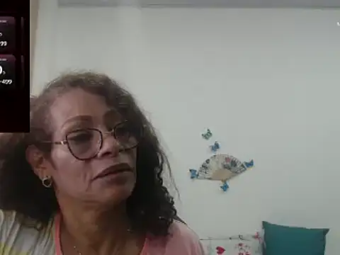 Snapshot of BustyMilf_ chatting on January 22, 2025, 3:51 pm BustyMilf online show from January 22, 2025, 3:51 pm