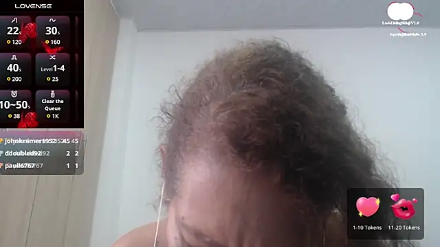 Snapshot of BustyMilf_ chatting on January 29, 2025, 6:28 pm BustyMilf online show from January 29, 2025, 6:28 pm