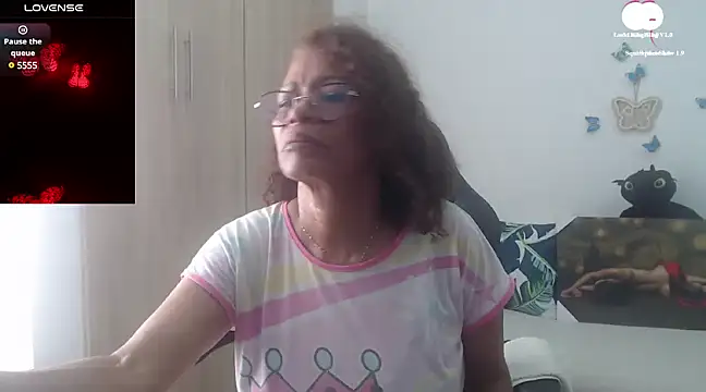 Snapshot of BustyMilf_ chatting on February 9, 2025, 6:26 pm BustyMilf online show from February 9, 2025, 6:26 pm