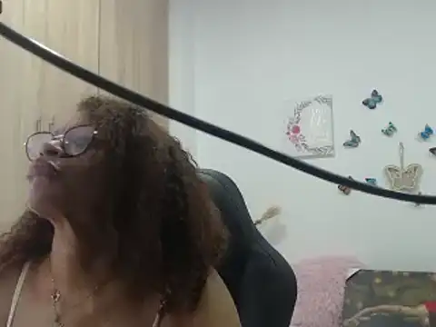 Snapshot of BustyMilf_ chatting on February 26, 2025, 11:52 am BustyMilf online show from February 26, 2025, 11:52 am