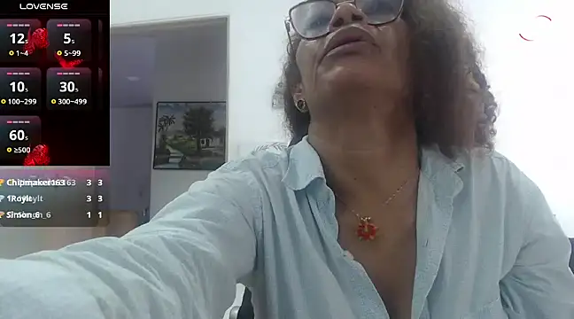 Snapshot of BustyMilf_ chatting on March 10, 2025, 4:25 pm BustyMilf online show from March 10, 2025, 4:25 pm