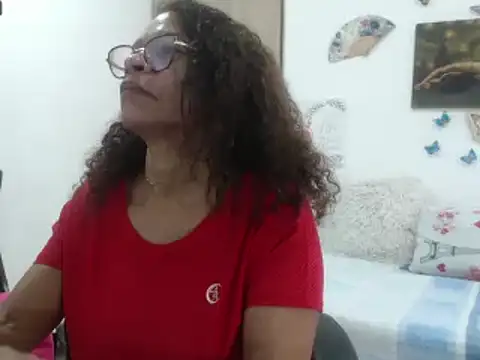 Snapshot of BustyMilf_ chatting on March 21, 2025, 11:55 am BustyMilf online show from March 21, 2025, 11:55 am