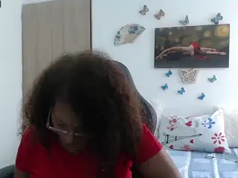 Snapshot of BustyMilf_ chatting on March 21, 2025, 6:29 pm BustyMilf online show from March 21, 2025, 6:29 pm