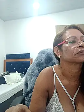 Snapshot of BustyMilf_ chatting on October 9, 2025, 1:09 pm BustyMilf online show from October 9, 2025, 1:09 pm