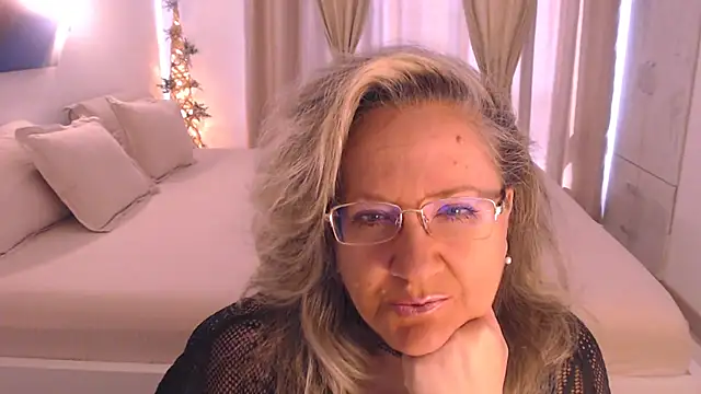 Raisshy online show from November 1, 2025, 11:01 am