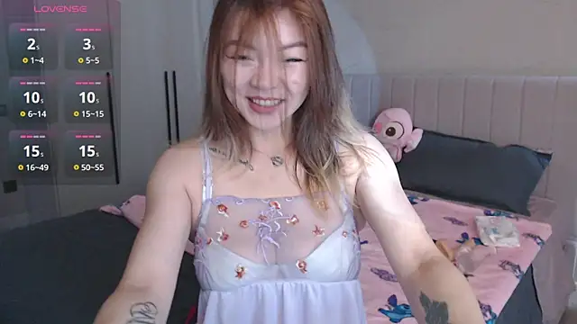 Nyx Lina online show from May 27, 2026, 2:19 am