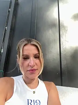 Snapshot of jasminesummer chatting on March 1, 2026, 11:07 pm jasminesummer online show from March 1, 2026, 11:07 pm