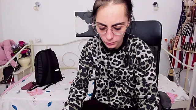 jessystarr online show from February 10, 2025, 8:42 pm